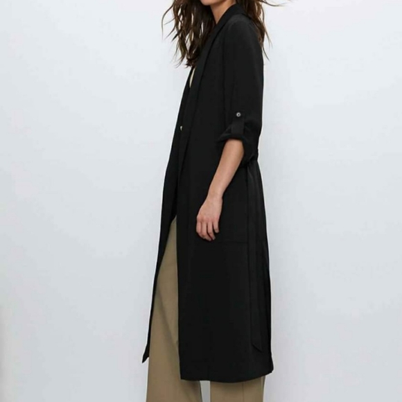 Aritzia Babaton Kahlo Robe - Picture 3 of 3